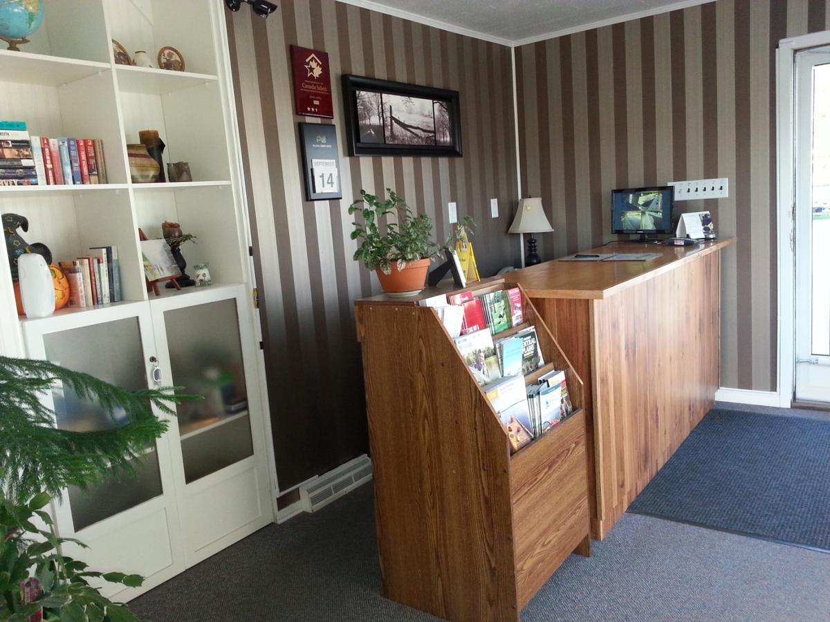 Sunset Motel Portage la Prairie Zewnętrze zdjęcie
